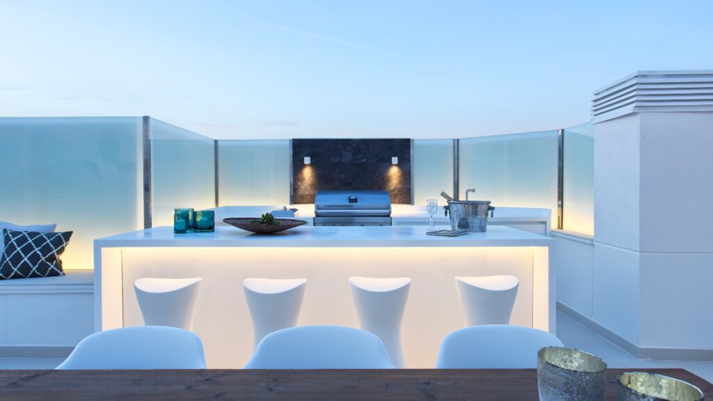 cocina exterior con bar